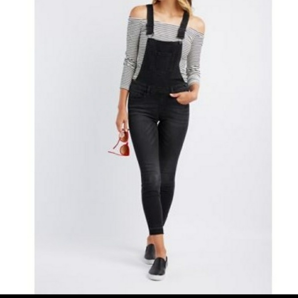 Dollhouse skinny and stretchy Jumpsuit